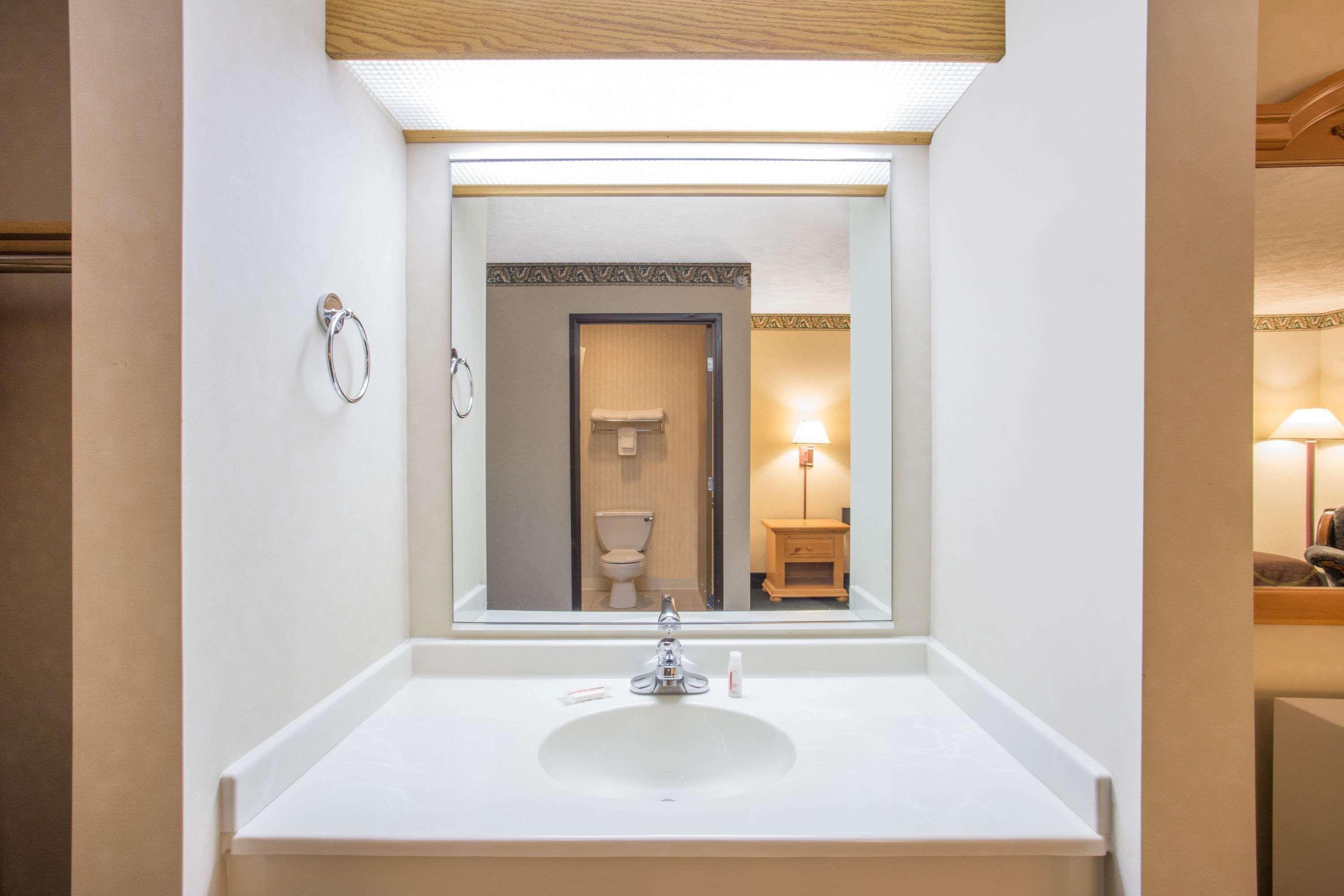 Burgundy Inn & Suites By Oyo El Paso Экстерьер фото
