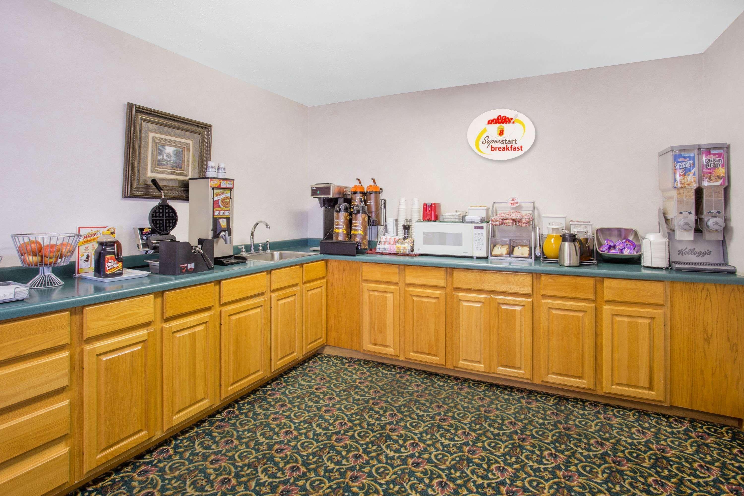 Burgundy Inn & Suites By Oyo El Paso Экстерьер фото