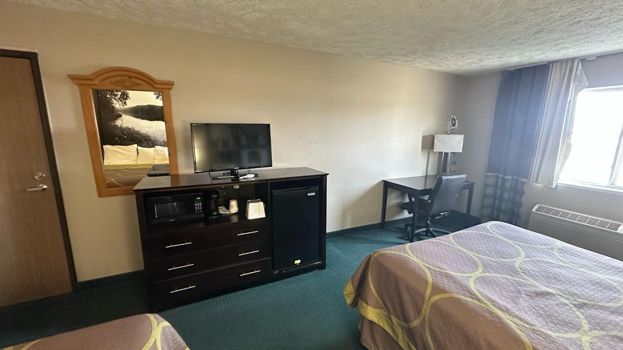 Burgundy Inn & Suites By Oyo El Paso Экстерьер фото