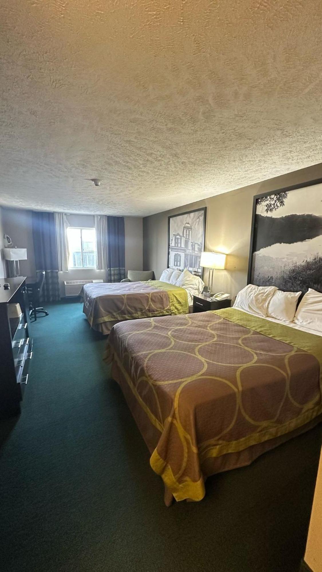 Burgundy Inn & Suites By Oyo El Paso Экстерьер фото